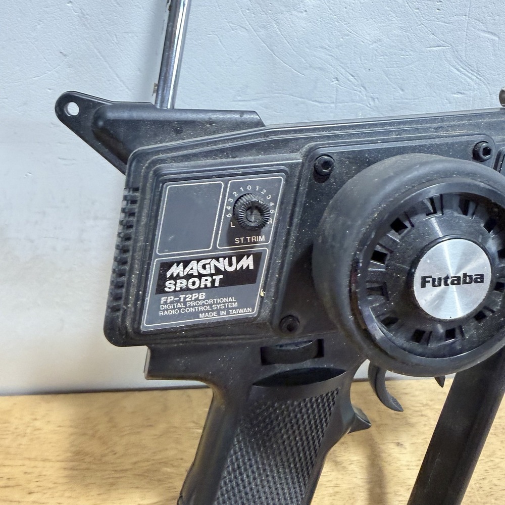 Vintage Futaba Magnum Sport FP-T2PB RC Radio Control Transmitter 75MHz Tested - Picture 4 of 10